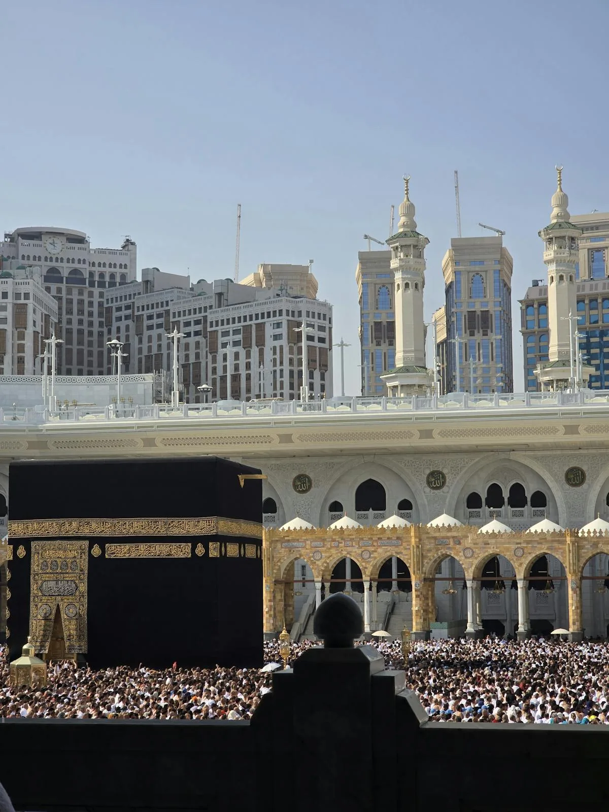 5-Star Royal Umrah Suite Experience