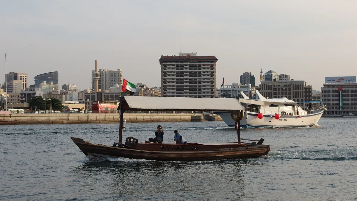 Abra boat crossing Dubai Creek